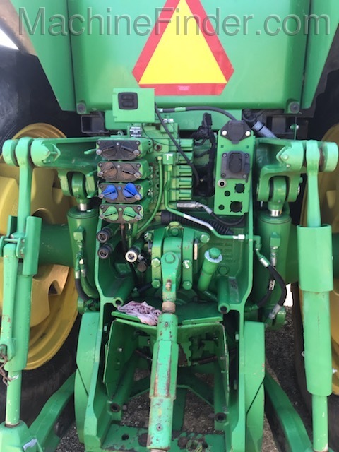 2013 John Deere 8285R Image 6