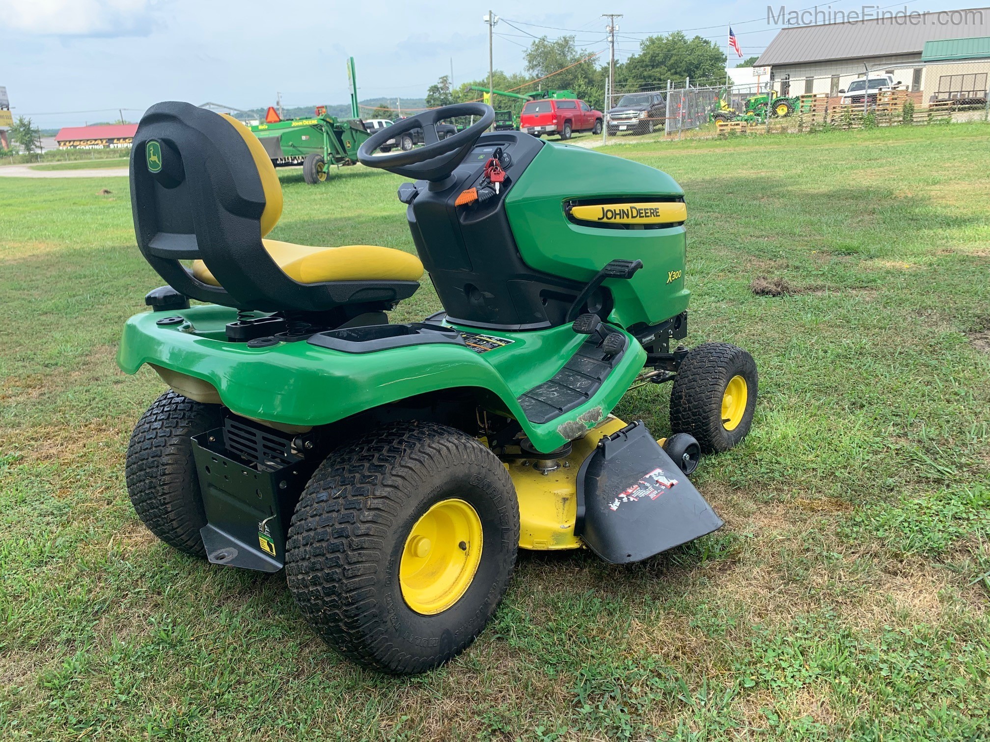 2009 John Deere X300 Image 5