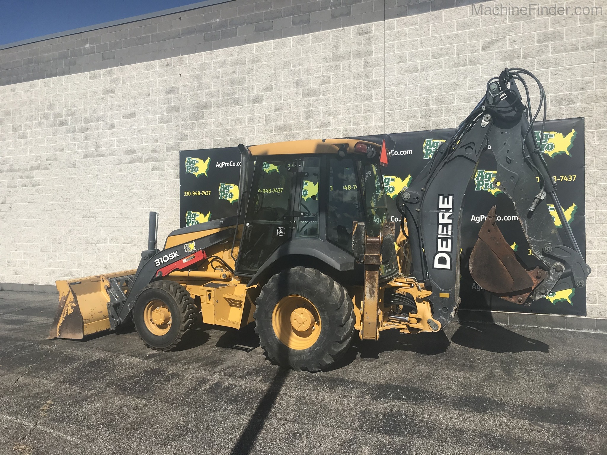 2015 John Deere 310SK Image 2