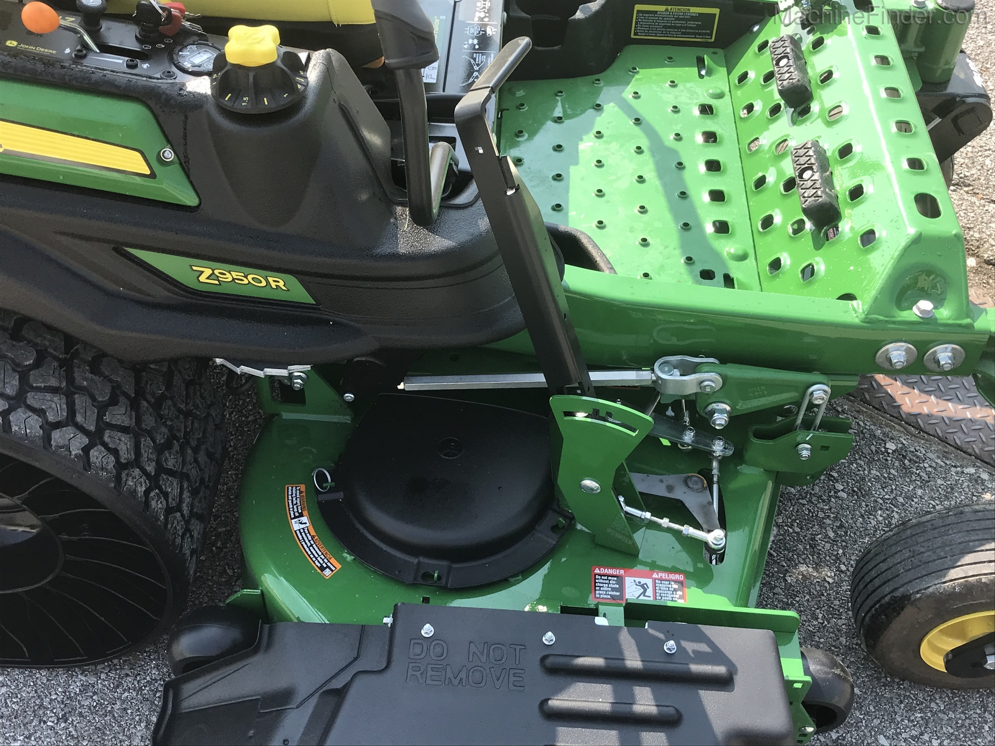 2020 John Deere Z950R Image 10