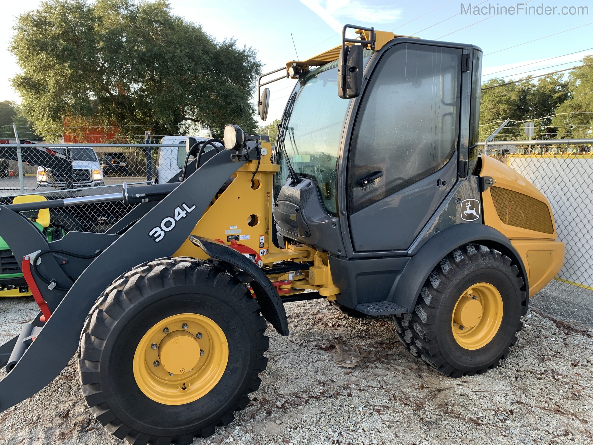 2020 John Deere 304L Image 2