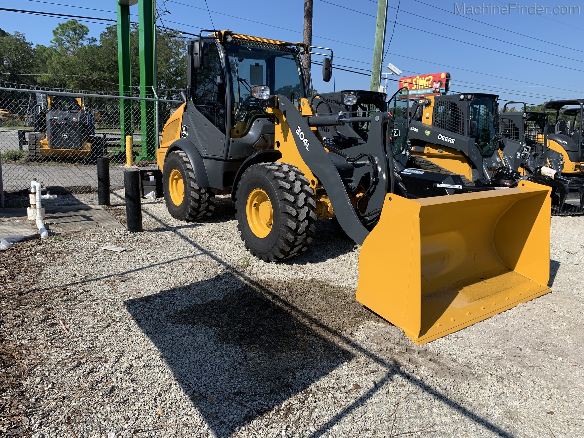 2020 John Deere 304L Image 10