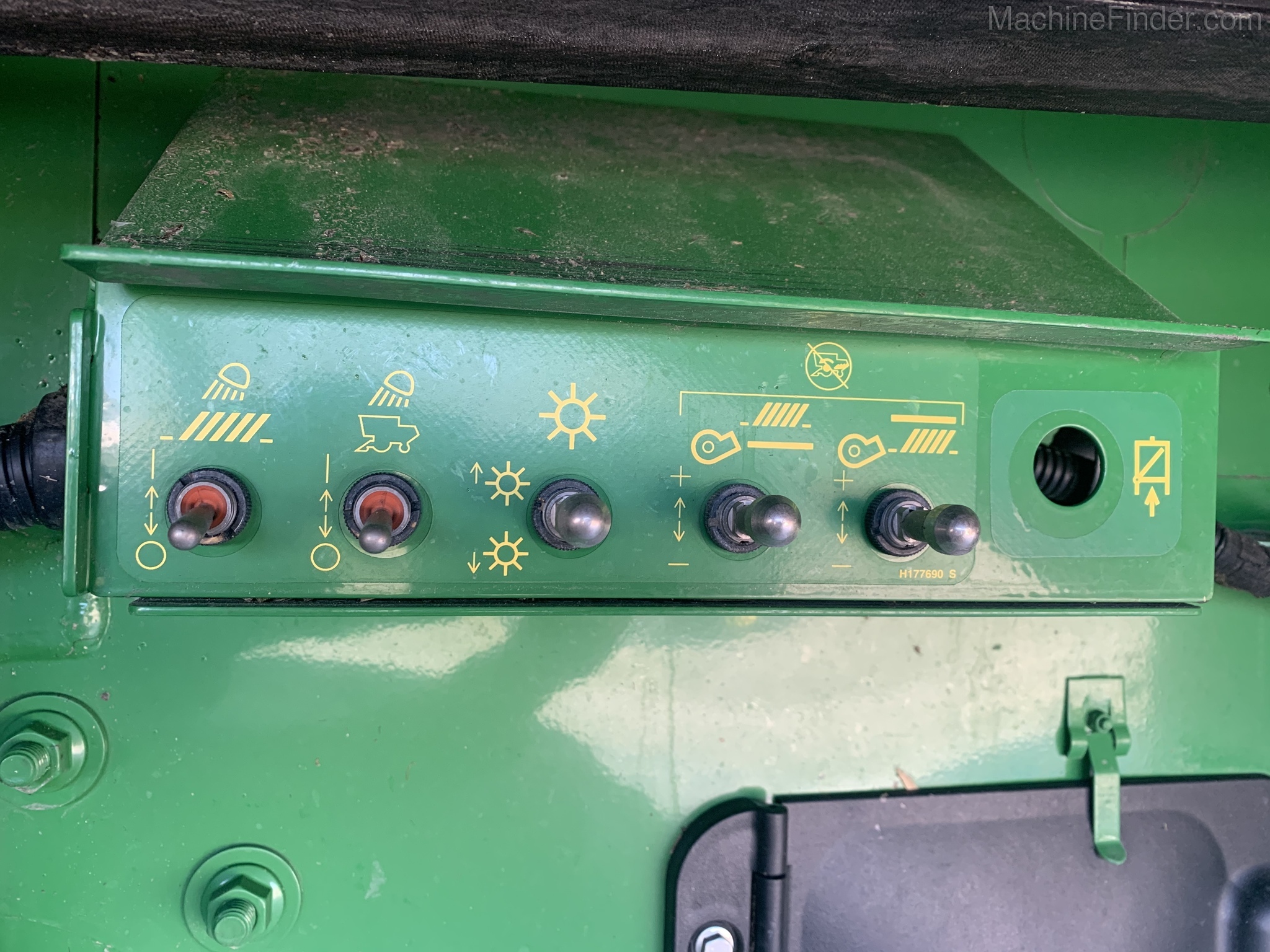 2019 John Deere S780 Image 20