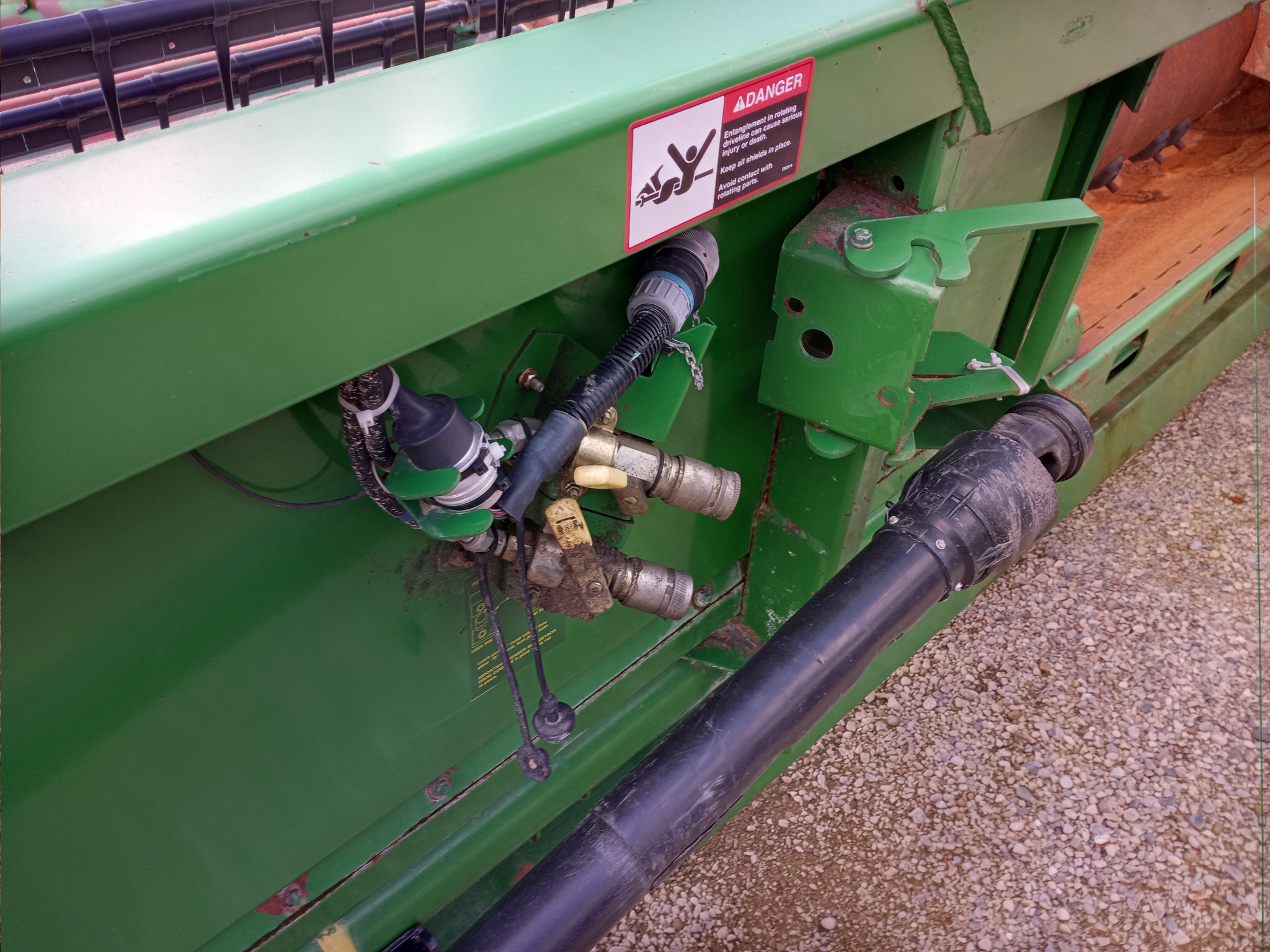 2004 John Deere 635F Combine Platforms