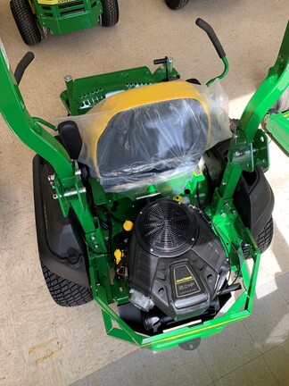 2025 John Deere Z735M