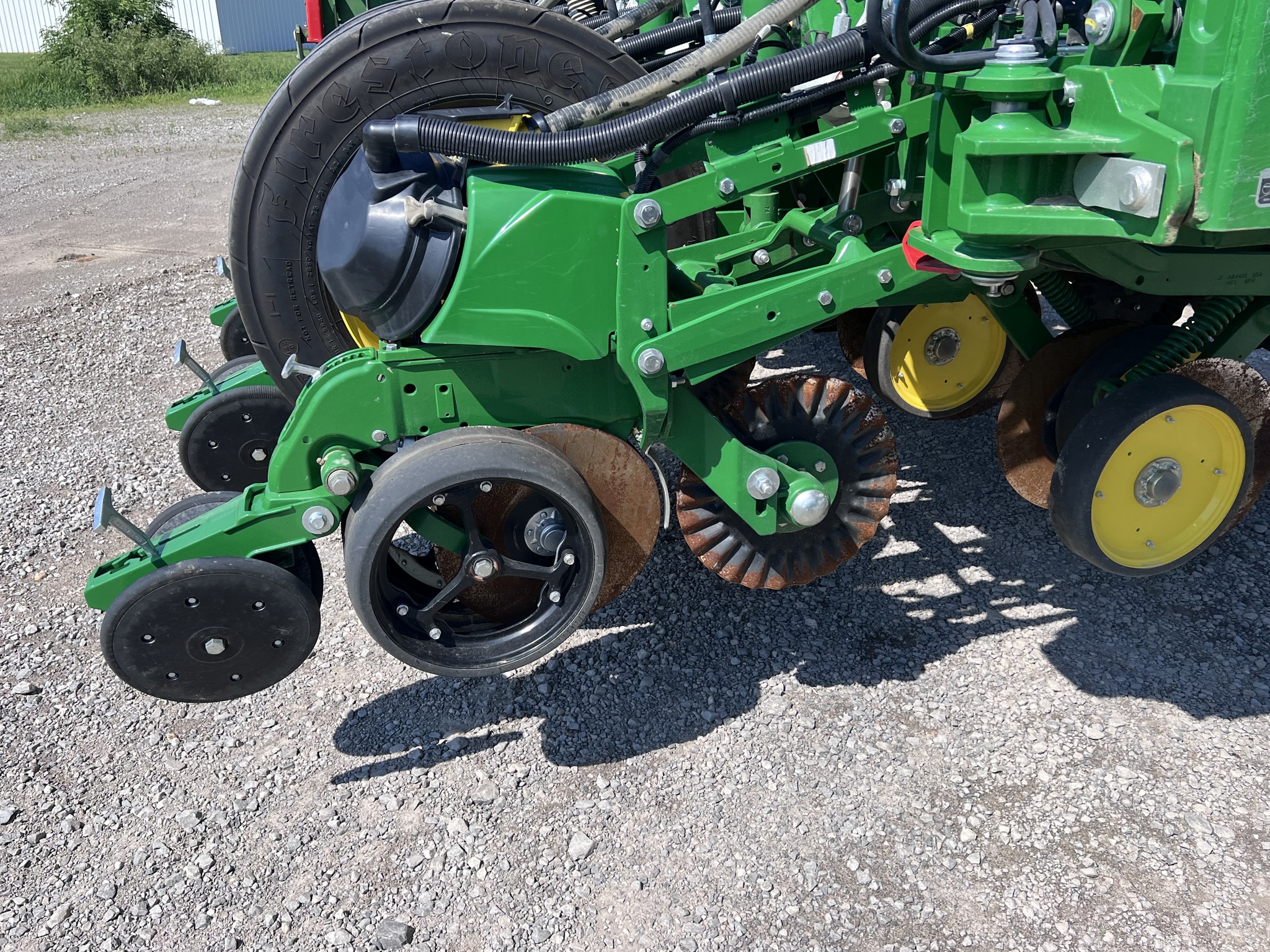 2023 John Deere 1775NT Image 5