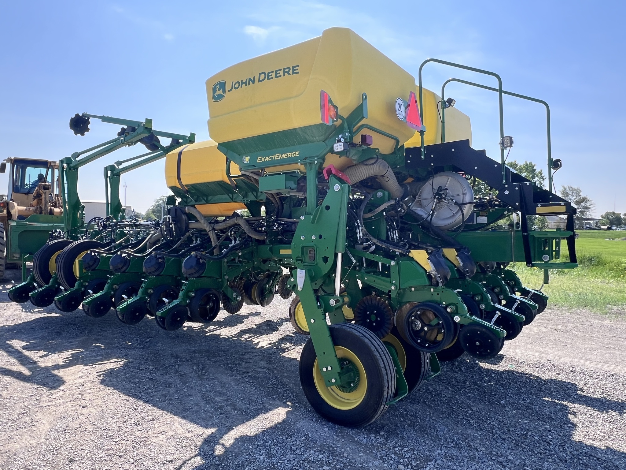 2023 John Deere 1775NT Image 16