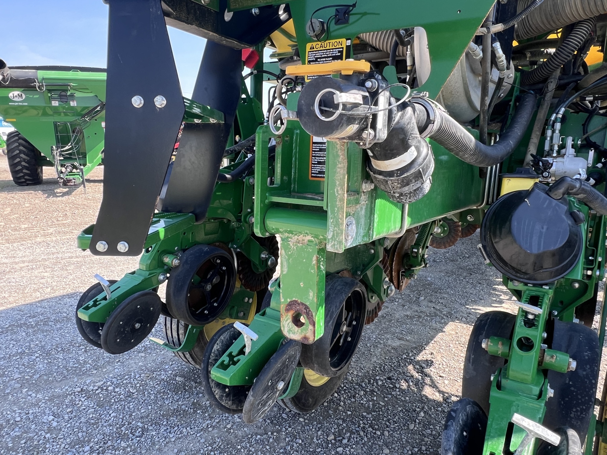 2023 John Deere 1775NT Image 14