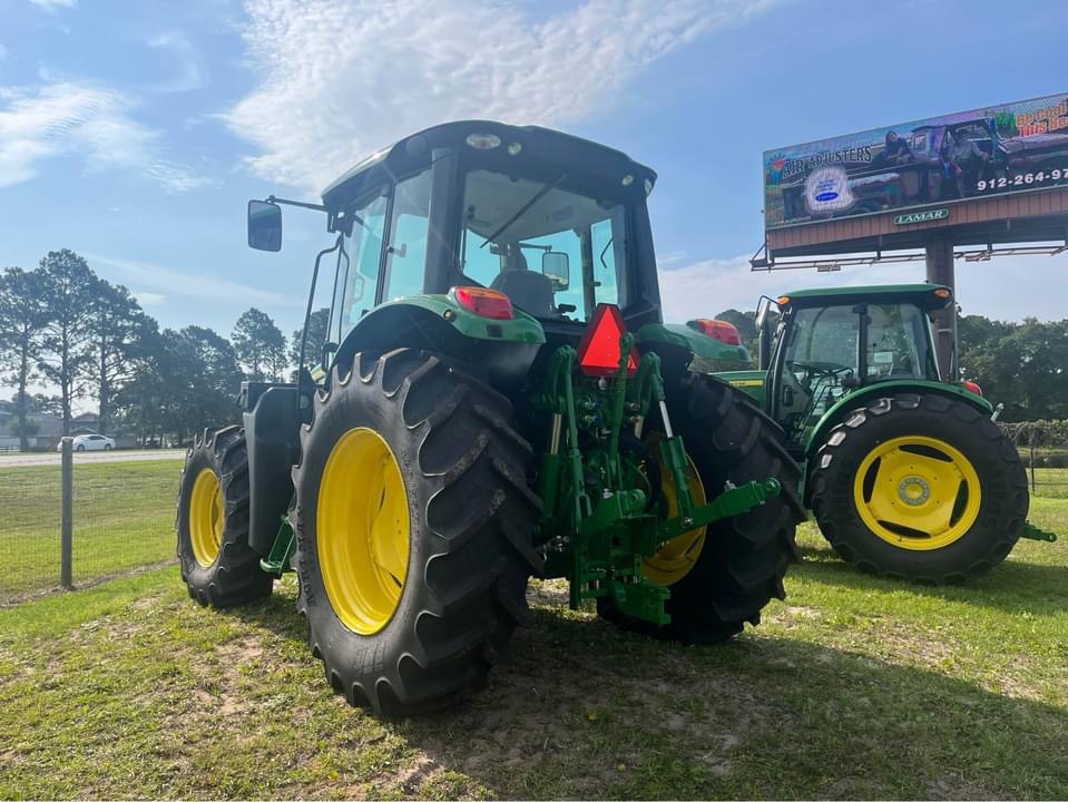 2023 John Deere 6110M Image 4