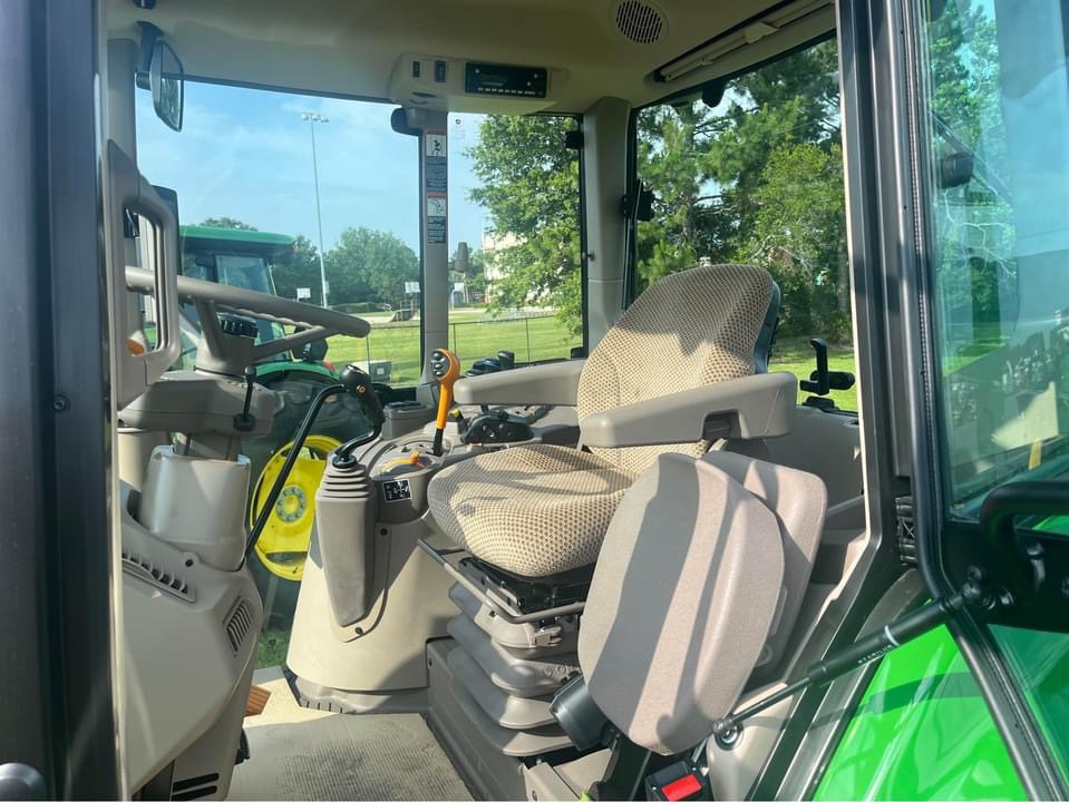 2023 John Deere 6110M Image 5