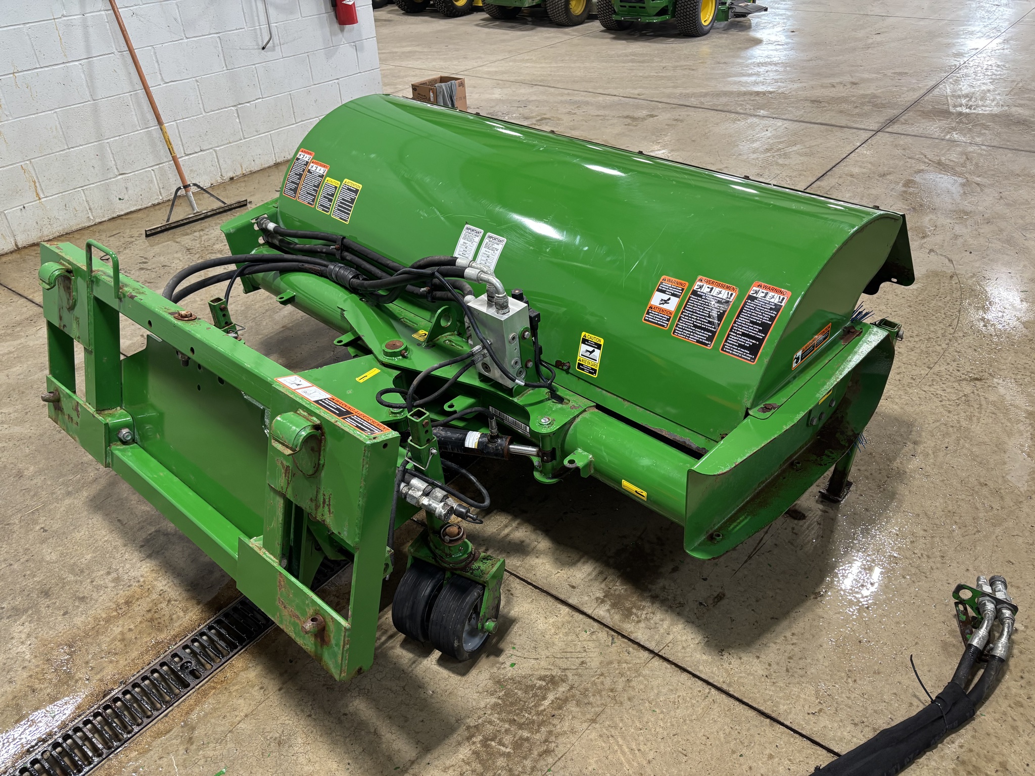 Used 2017 John Deere SW2172 Compact Utility Tractor Attachments at Koenig Equipment in Botkins, OH - PhotoXL2