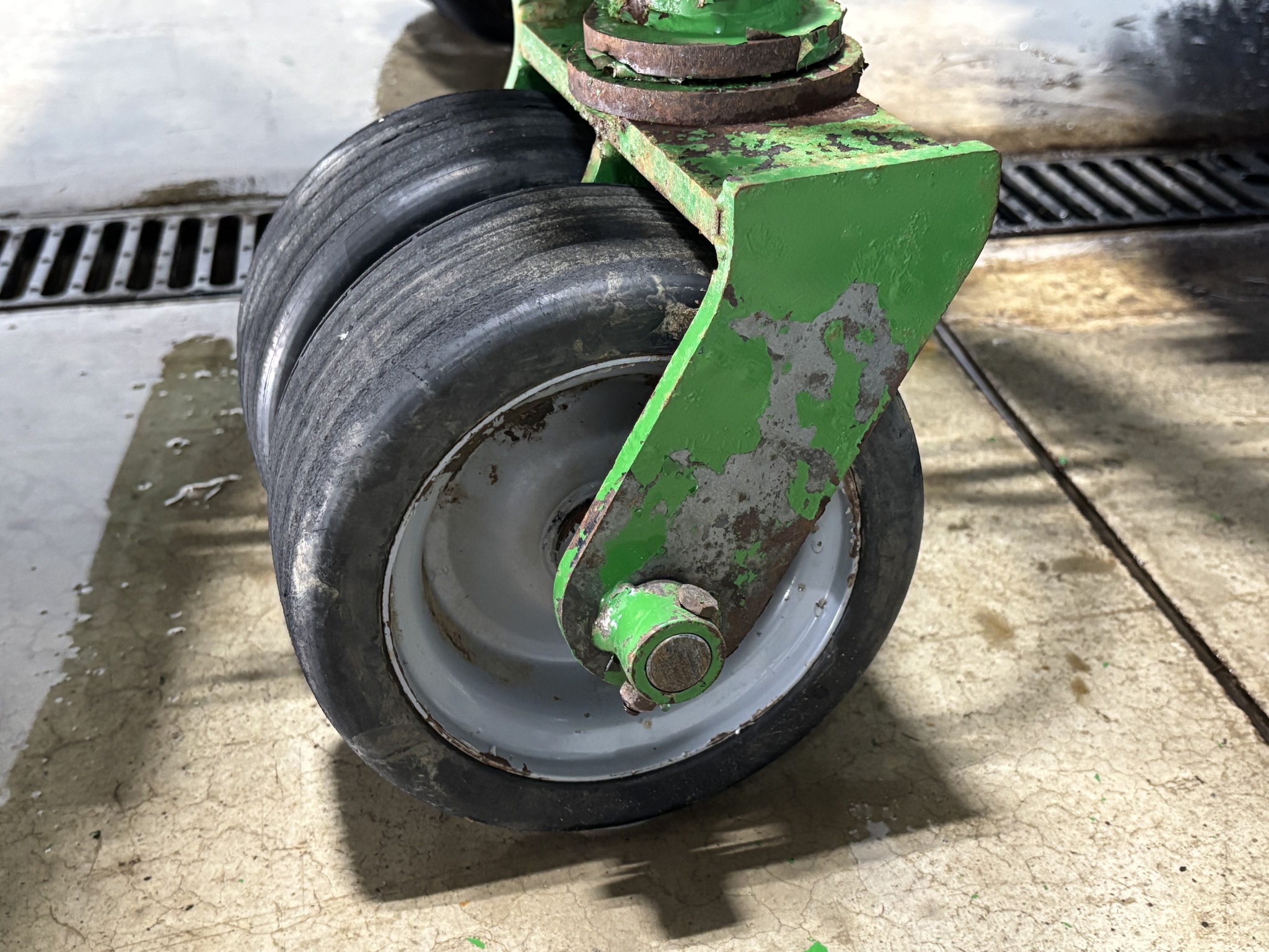Used 2017 John Deere SW2172 Compact Utility Tractor Attachments at Koenig Equipment in Botkins, OH - PhotoXL8