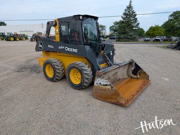 Photo of 2023 John Deere 320G