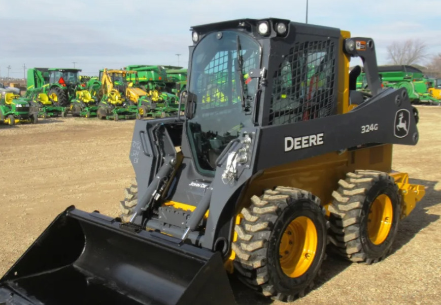 2026 John Deere 324G Image 6
