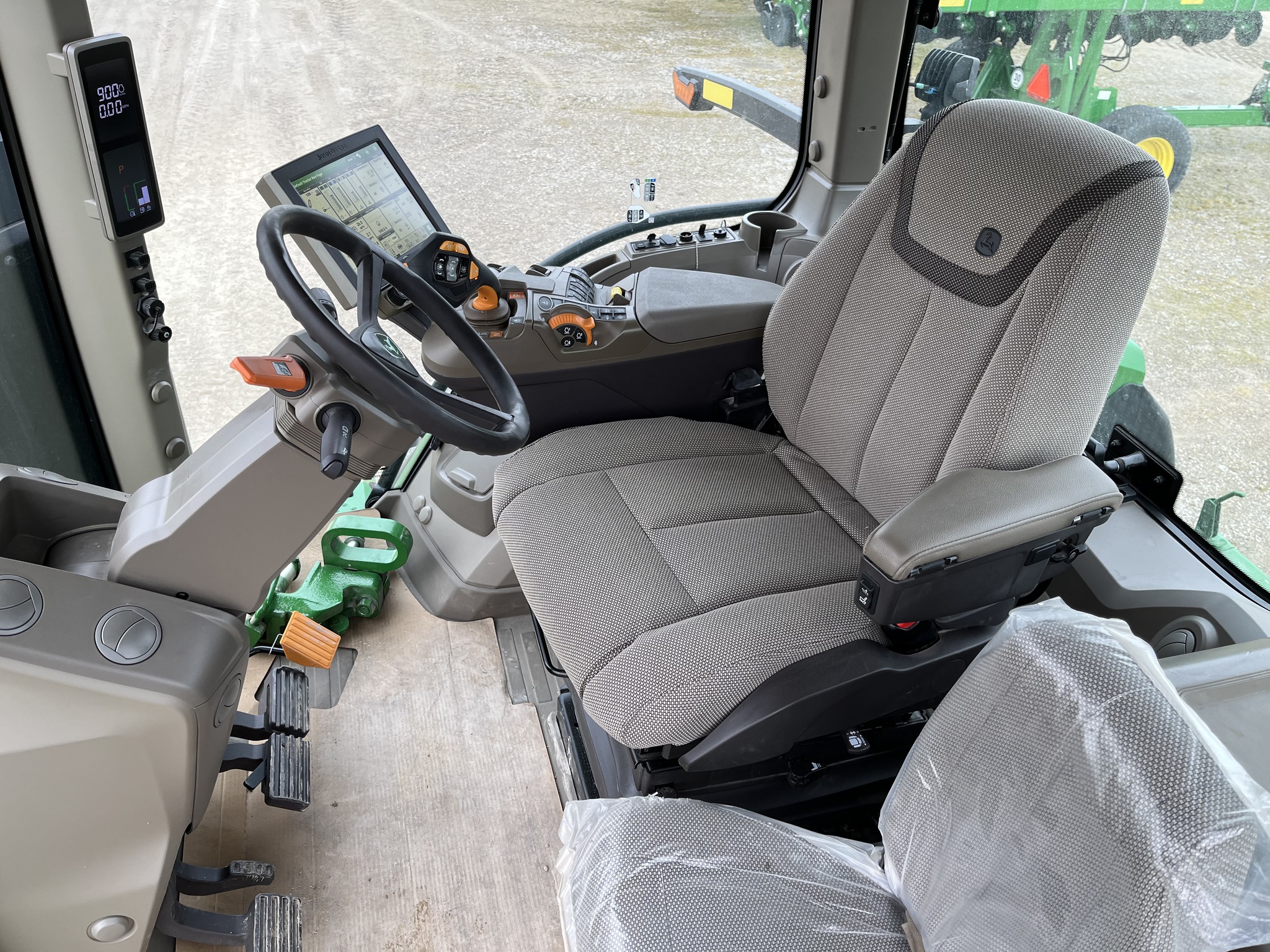 2022 John Deere 7R 210 Row Crop Tractors