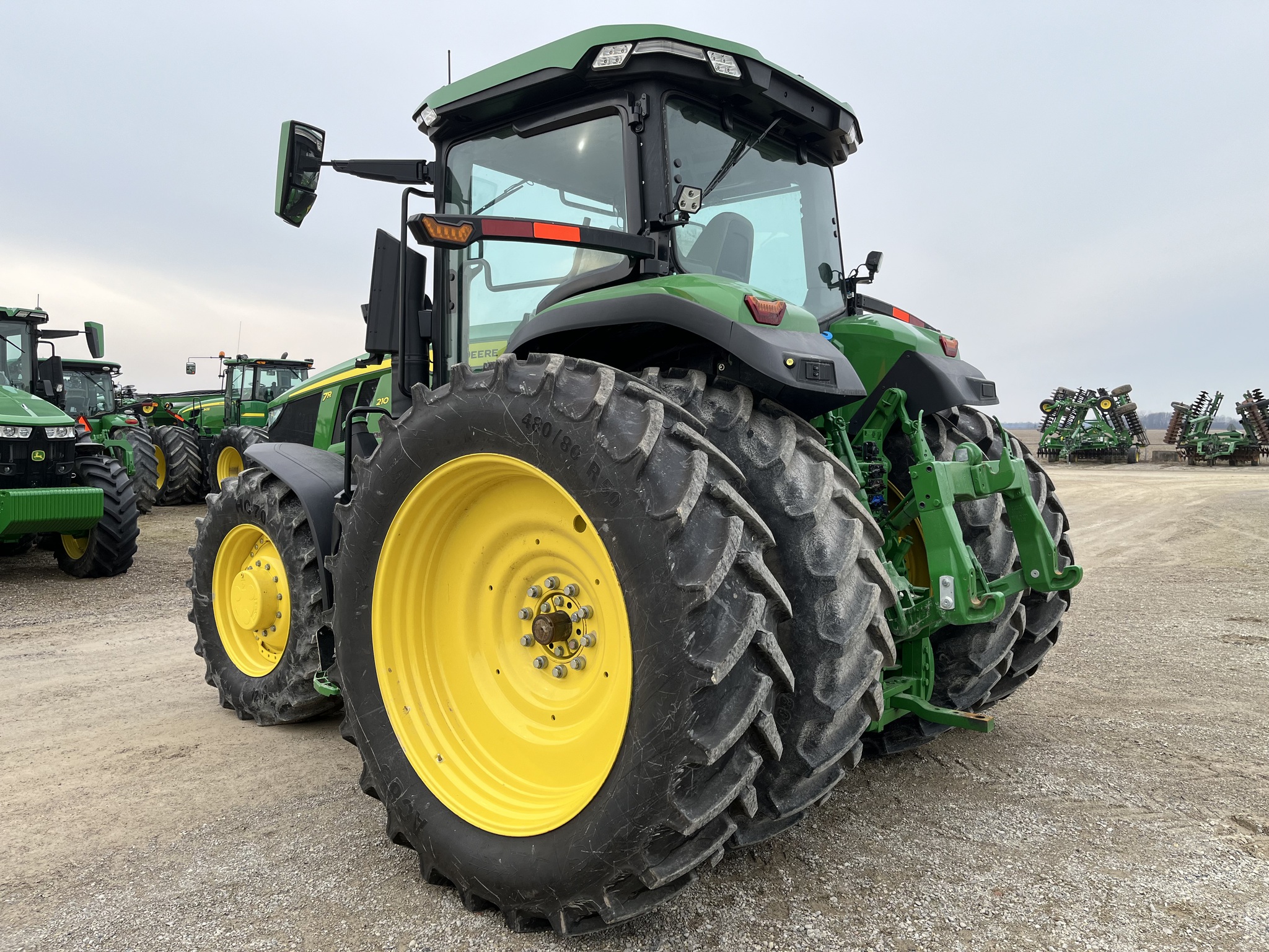 2022 John Deere 7R 210 Row Crop Tractors