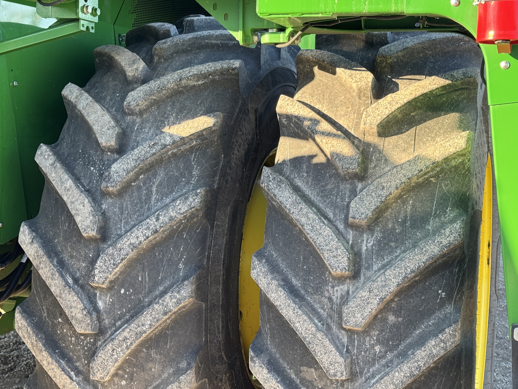  2023 John Deere S780 at Heritage Tractor in Pontiac, IL