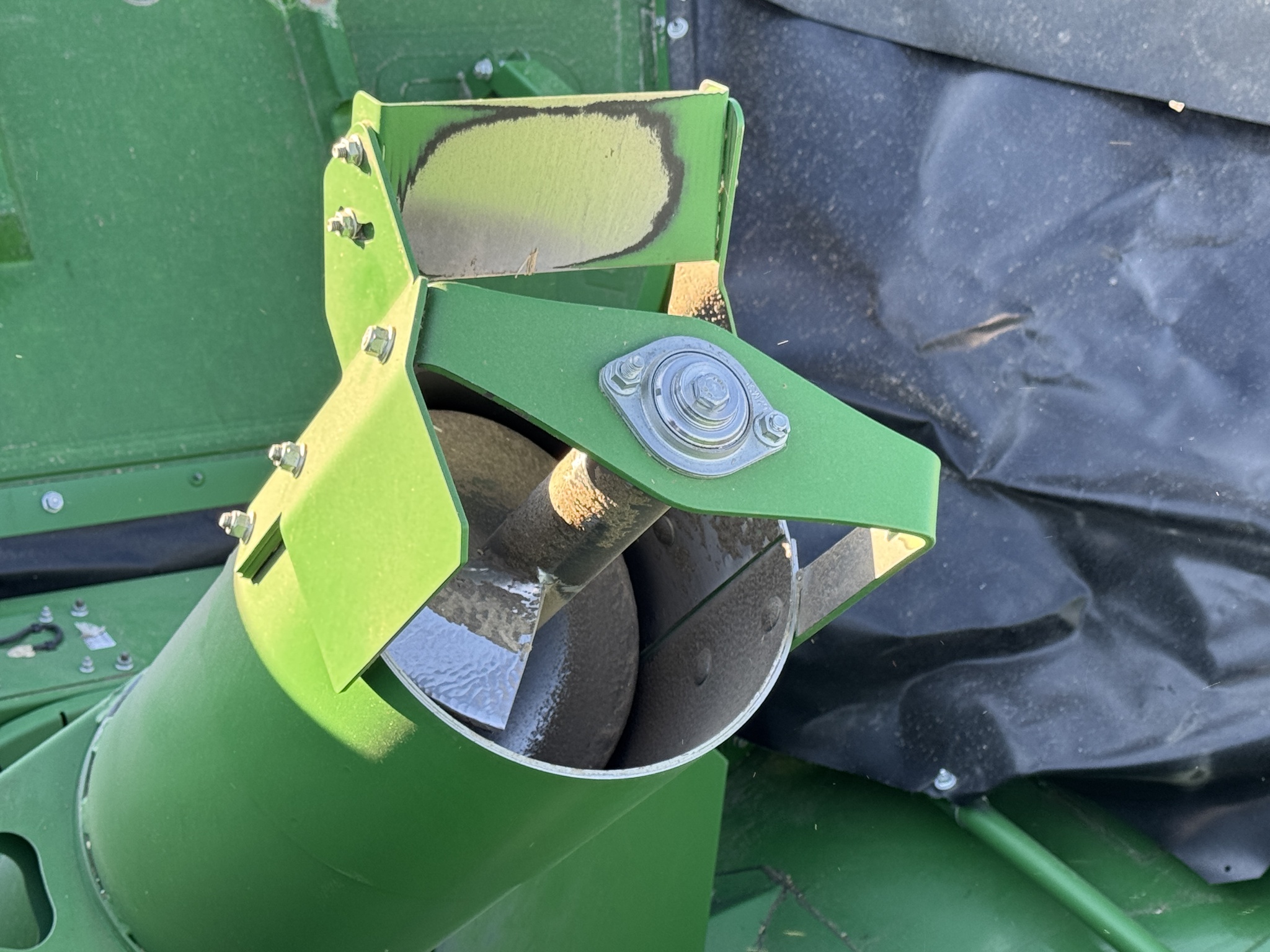  2023 John Deere S780 at Heritage Tractor in Pontiac, IL