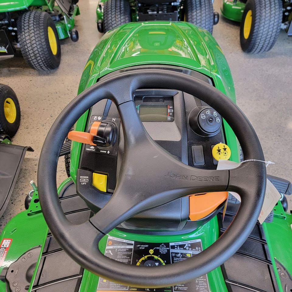 2025 John Deere X380 Image 4