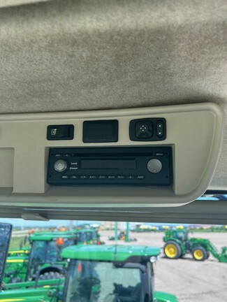 2017 John Deere 9520R (5th thumbnail)