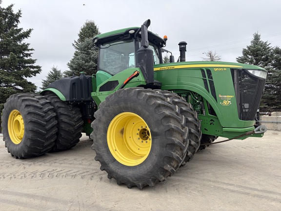2017 John Deere 9520R (2nd thumbnail)