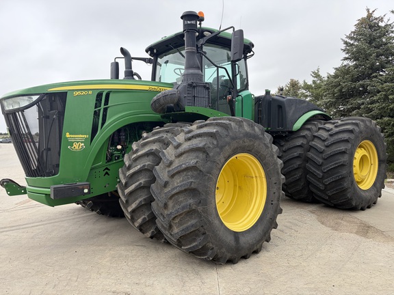 2017 John Deere 9520R Used Equipment
