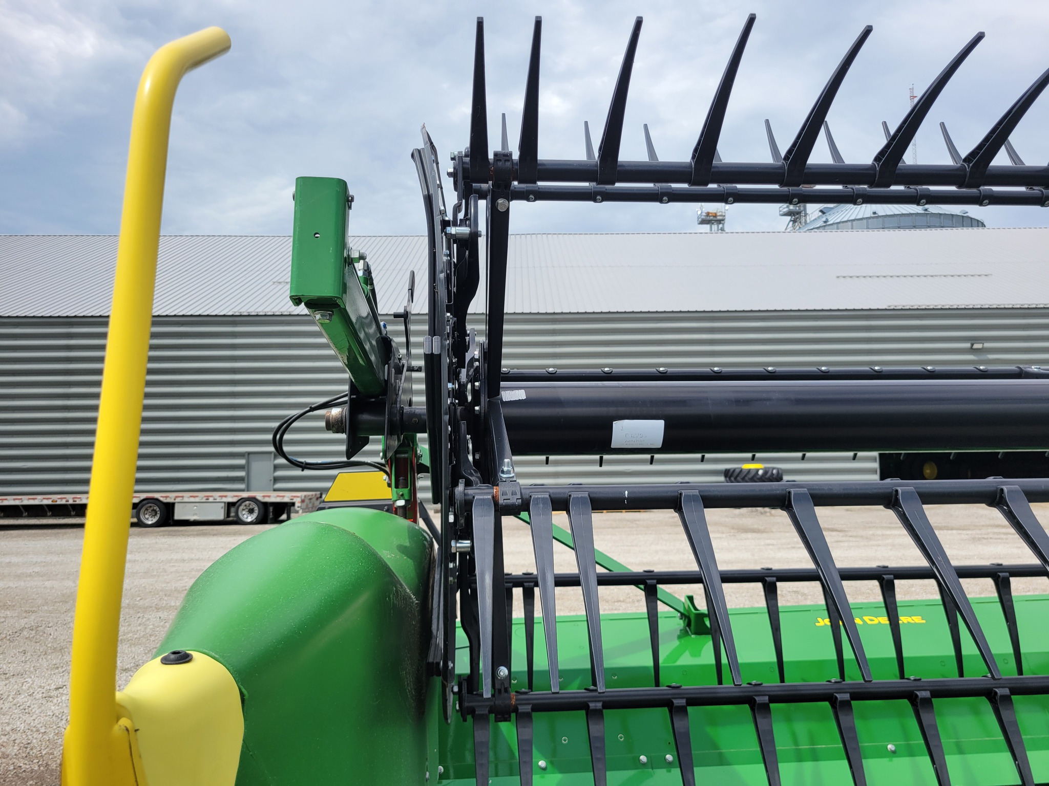  2024 John Deere RD40F at Heritage Tractor in Roanoke, IL