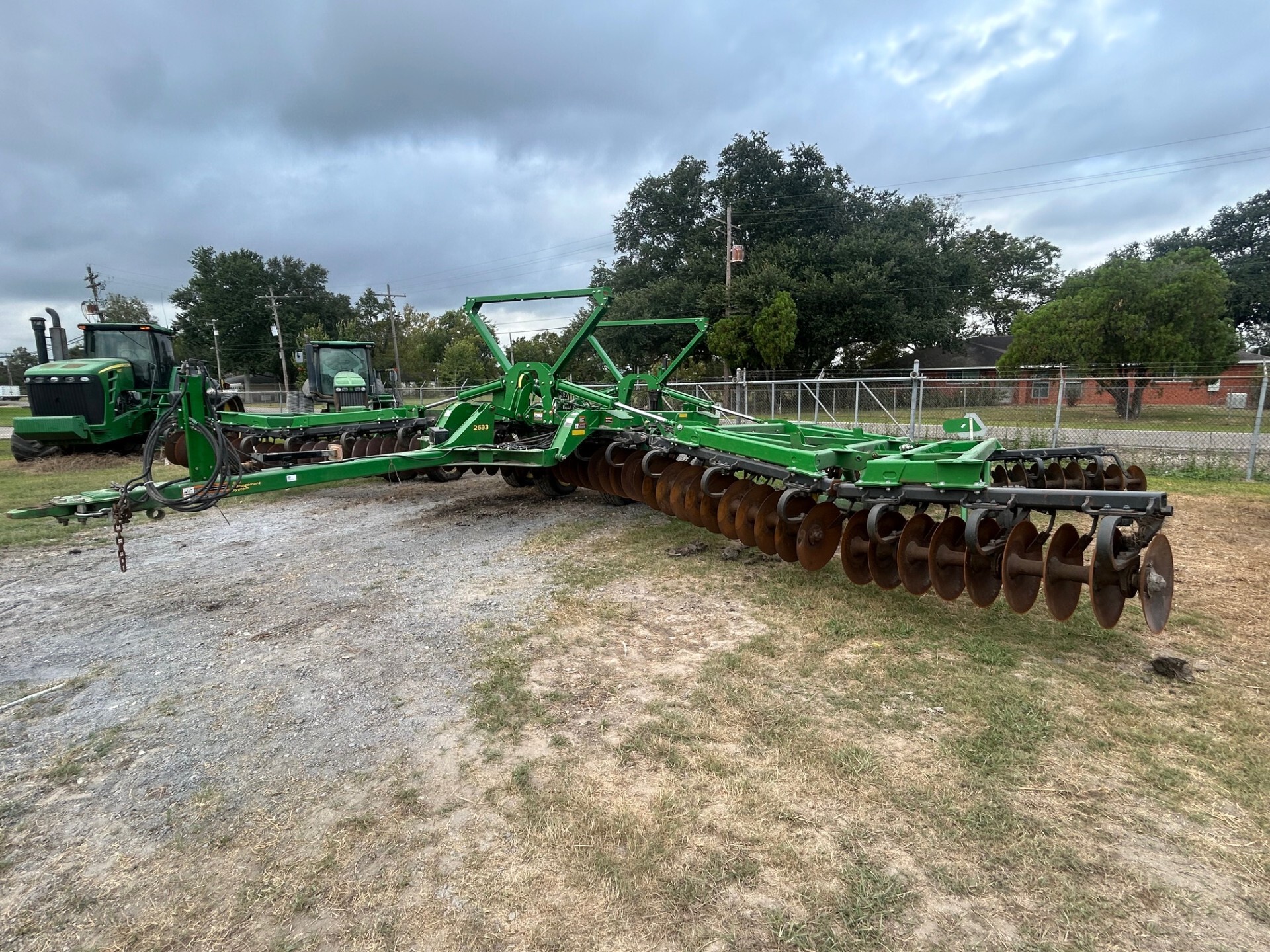 2023 John Deere 2633 LT Fold Disk - 40'8