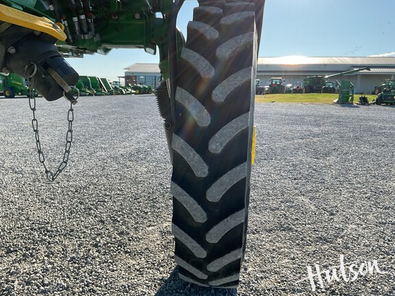 Photo of 2025 John Deere 412R