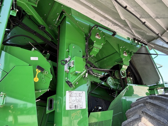 Used 2021 John Deere S780 Combines at Koenig Equipment in Greensburg, IN - Photo32