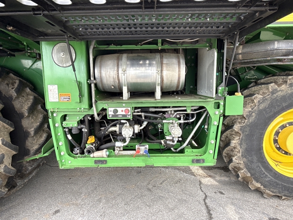 2019 John Deere CP690