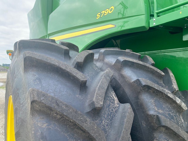  2024 John Deere S790 at Heritage Tractor in Lacon, IL