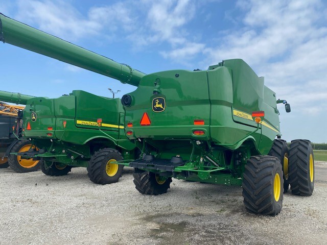  2024 John Deere S790 at Heritage Tractor in Lacon, IL