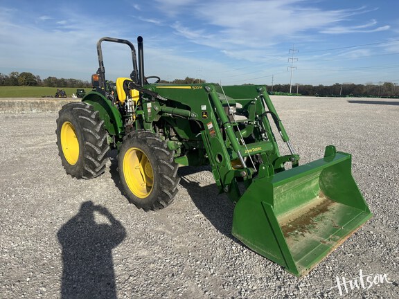 Photo of 2024 John Deere 5067E