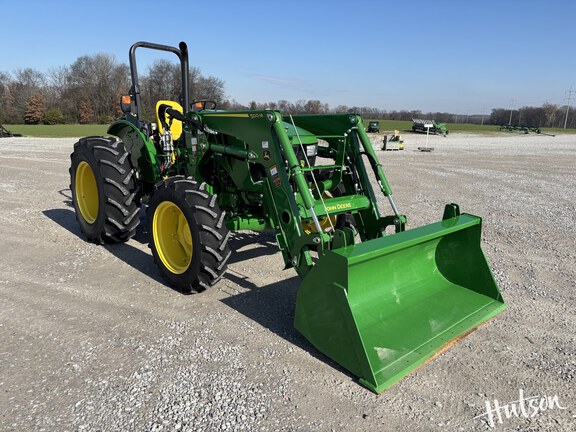 Photo of 2024 John Deere 5067E