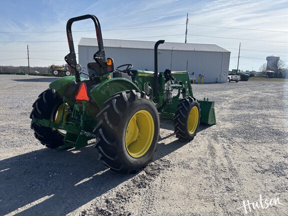 Photo of 2024 John Deere 5067E
