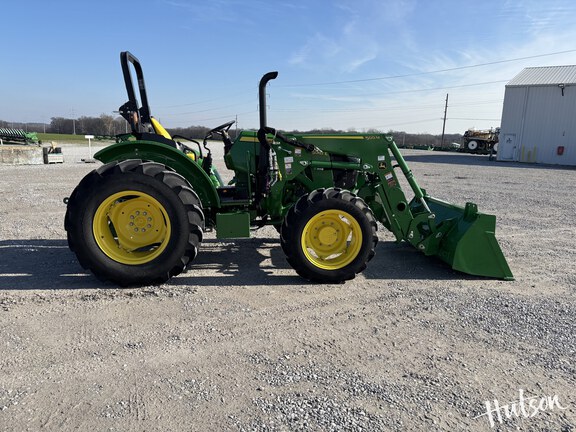 Photo of 2024 John Deere 5067E