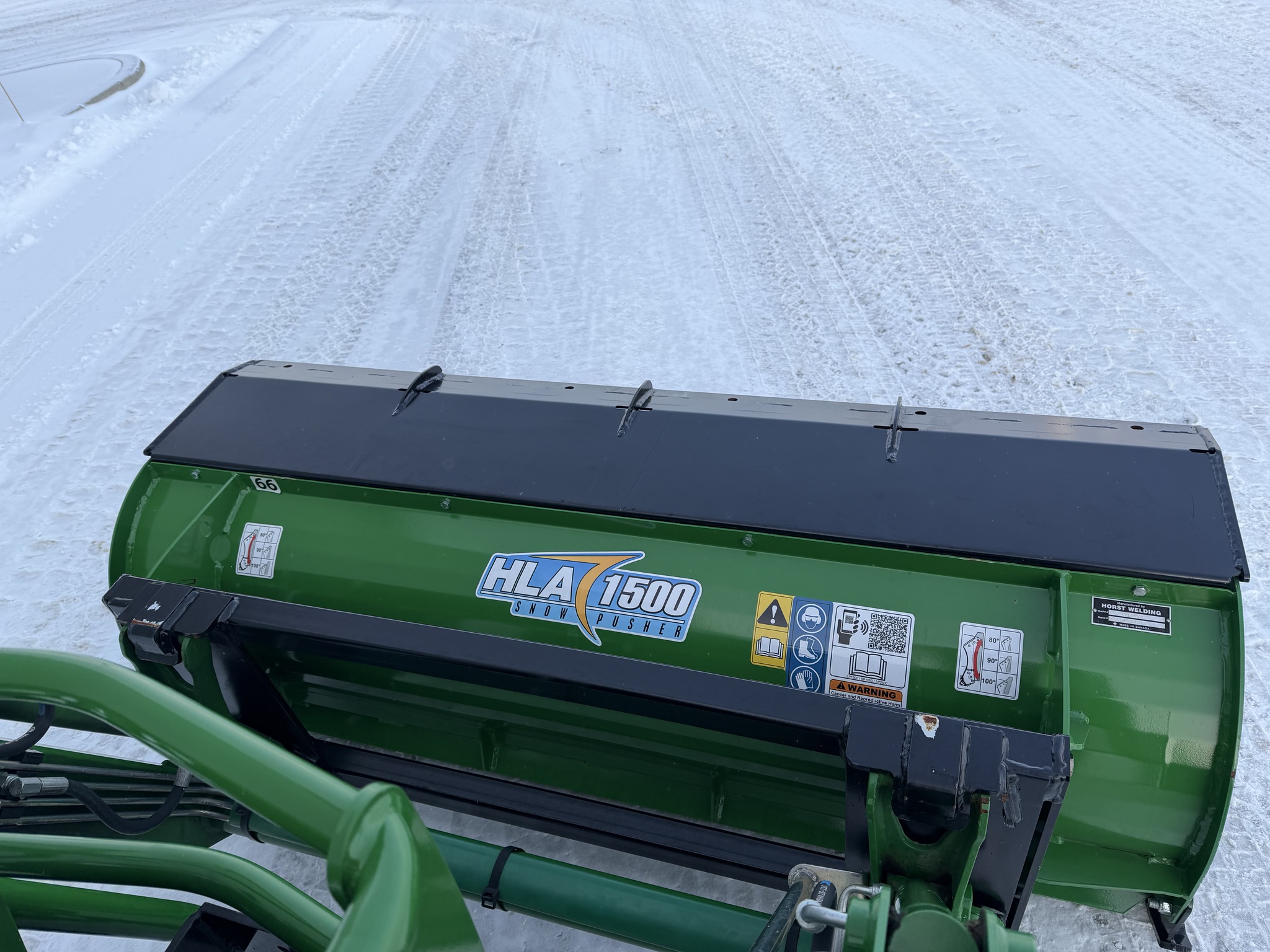 2019 John Deere 2025R Image 11