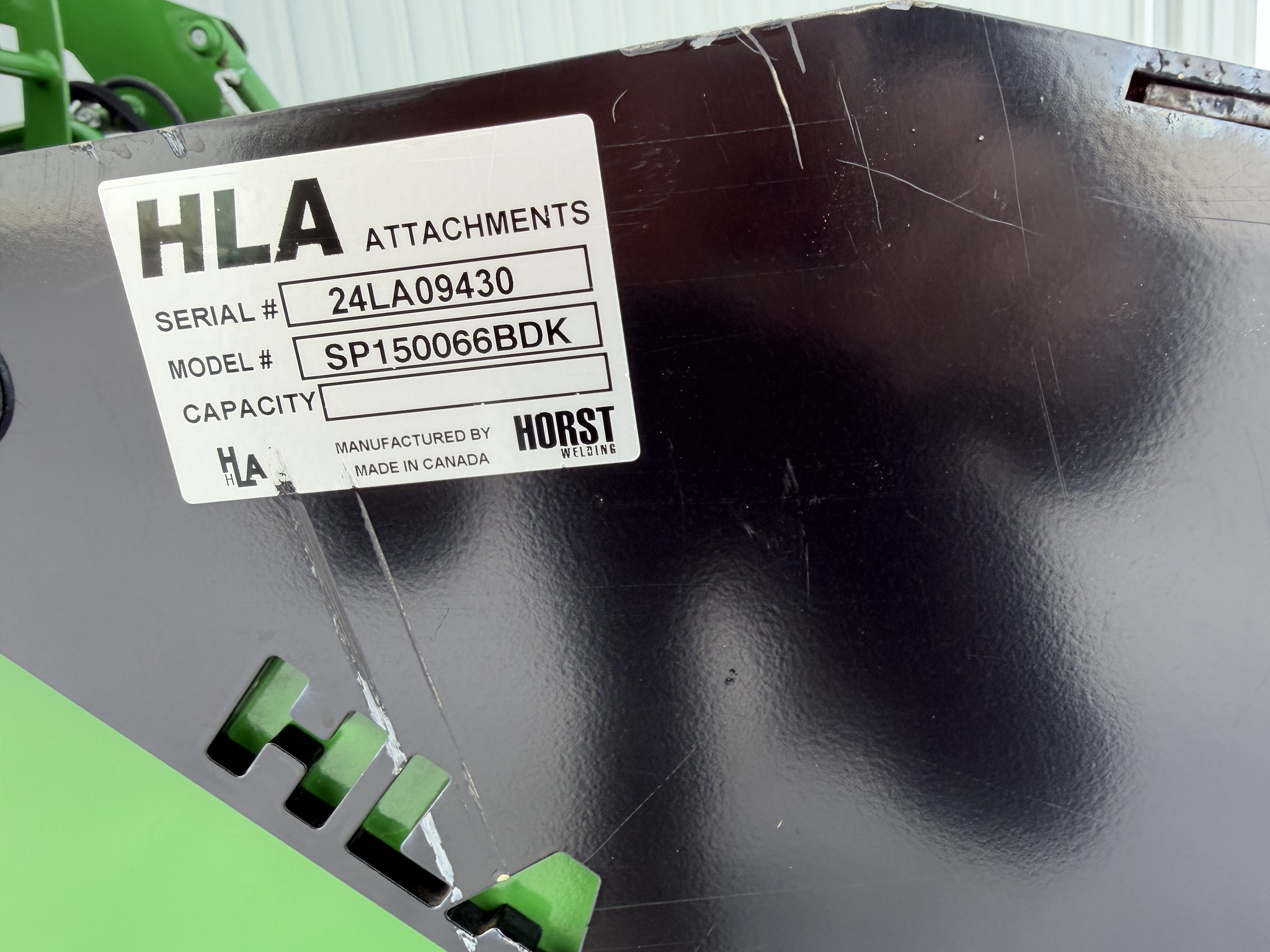 2019 John Deere 2025R Image 13