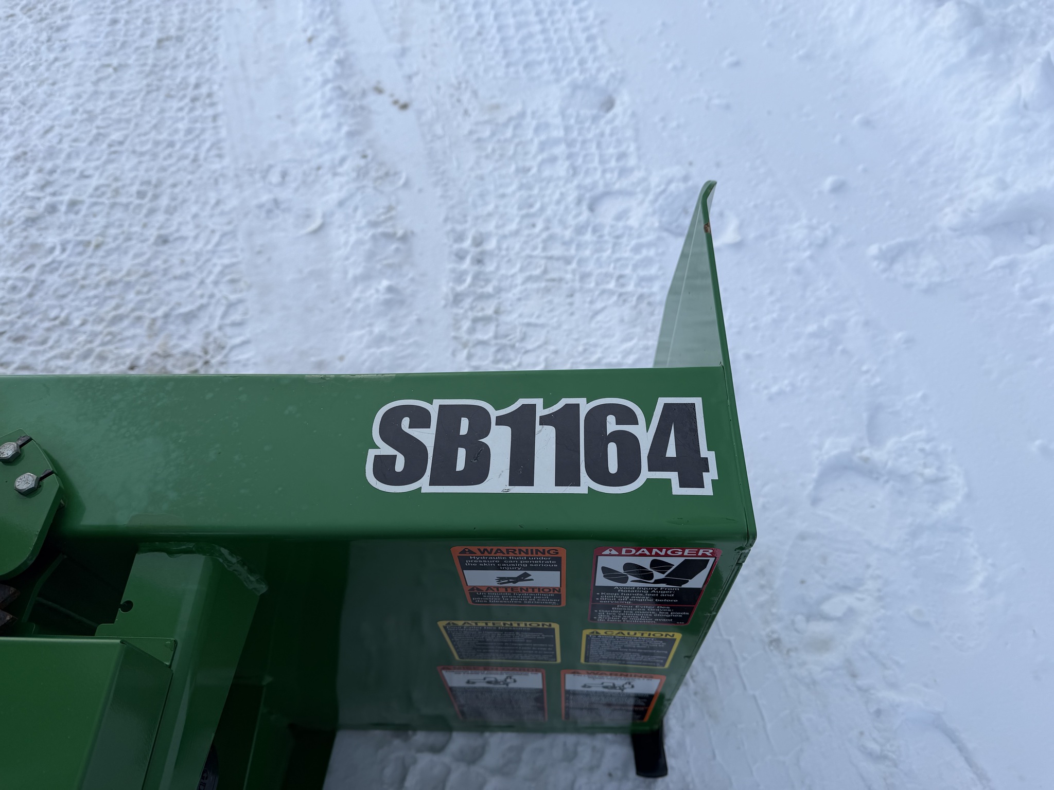 2019 John Deere 2025R Image 21