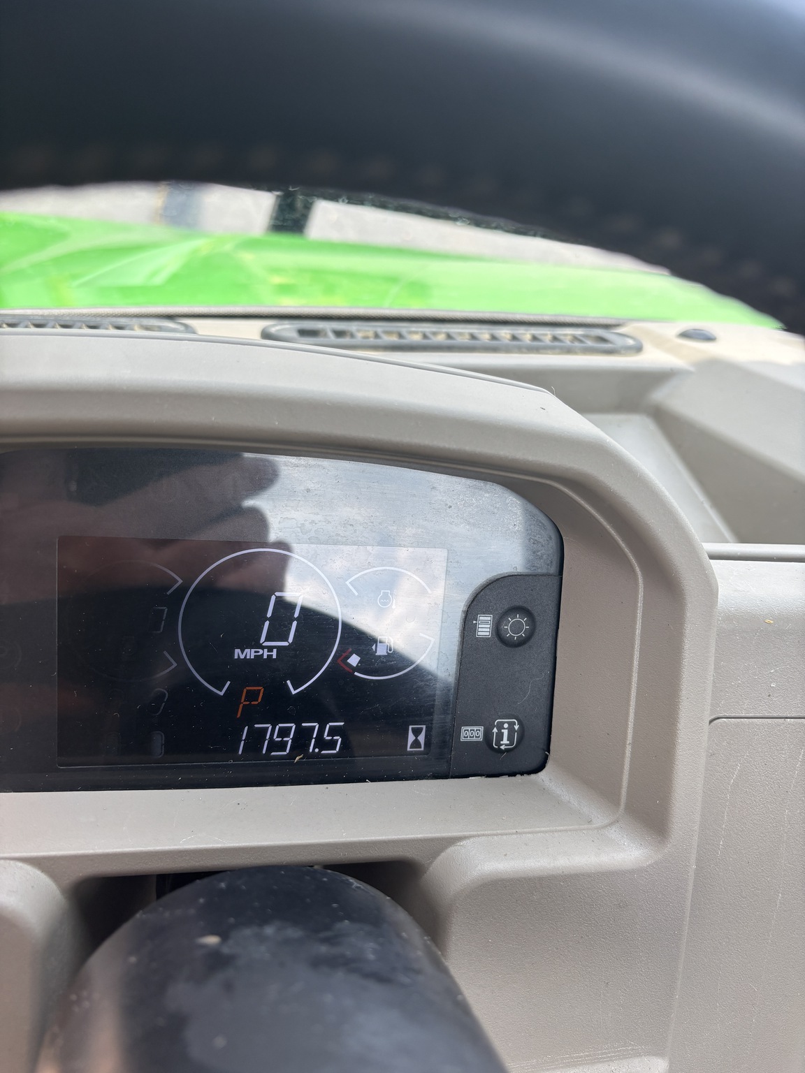 2022 John Deere XUV 835R Image 8