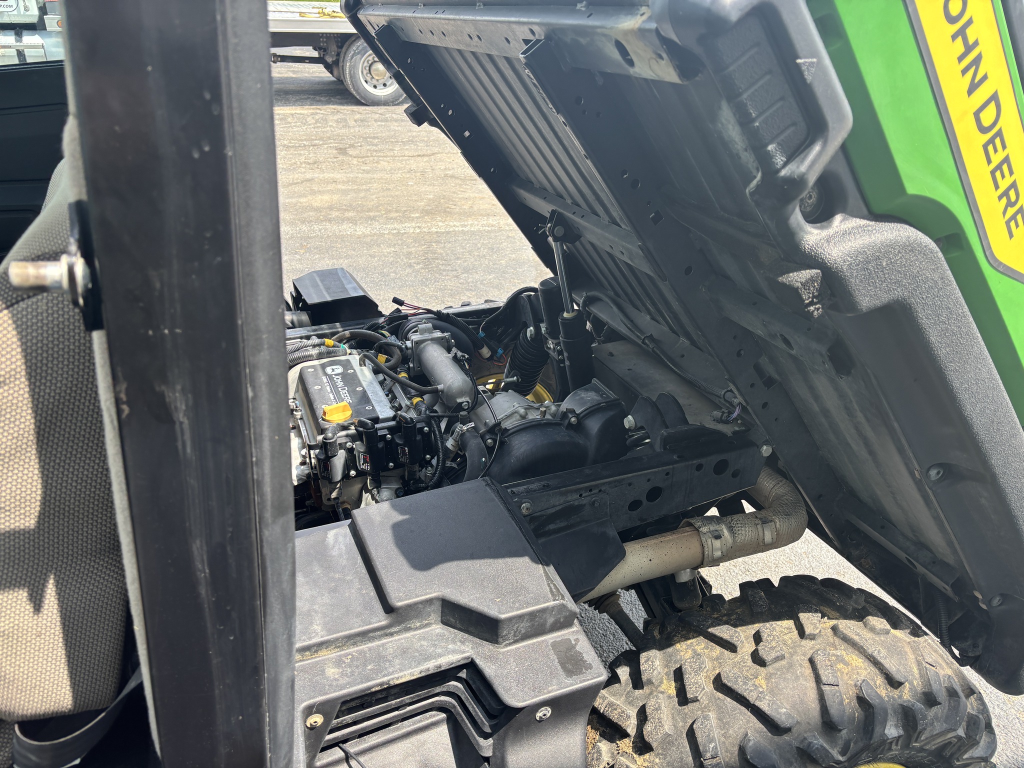 2022 John Deere XUV 835R Image 6