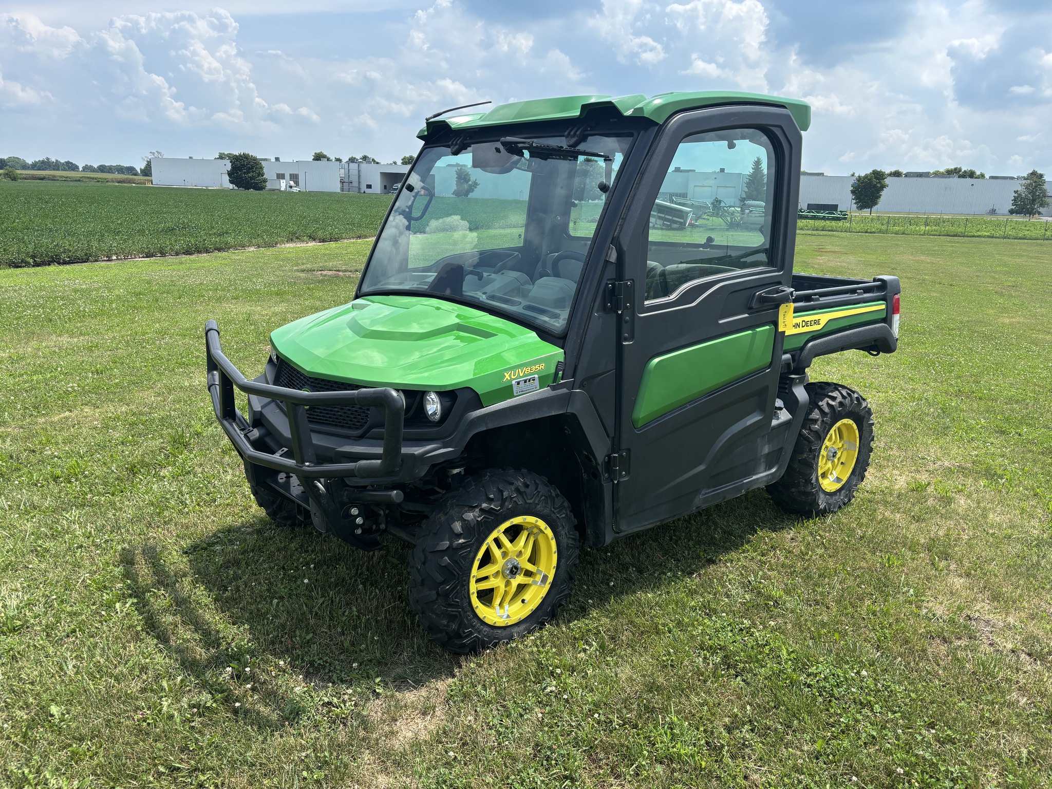 2022 John Deere XUV 835R Image 3