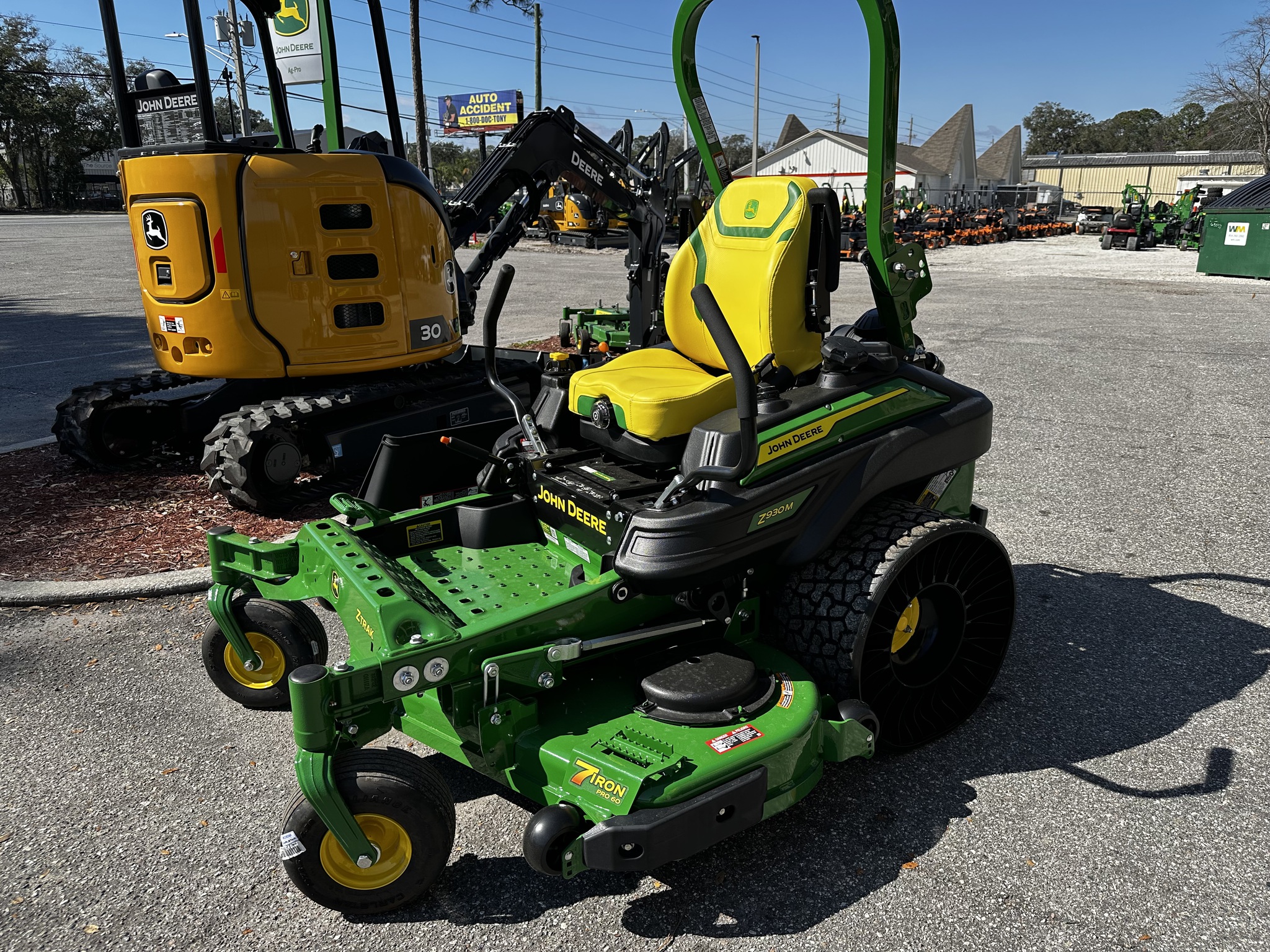 2025 John Deere Z930M Image 1
