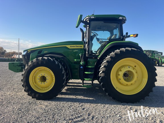 Photo of 2024 John Deere 8R 340