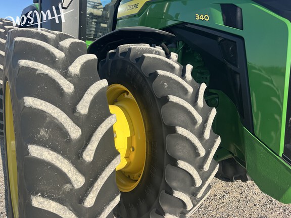 Photo of 2024 John Deere 8R 340