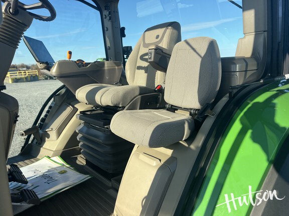 Photo of 2024 John Deere 8R 340