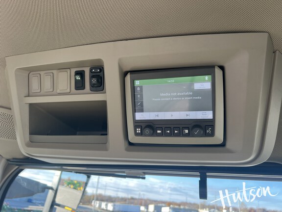 Photo of 2024 John Deere 8R 340