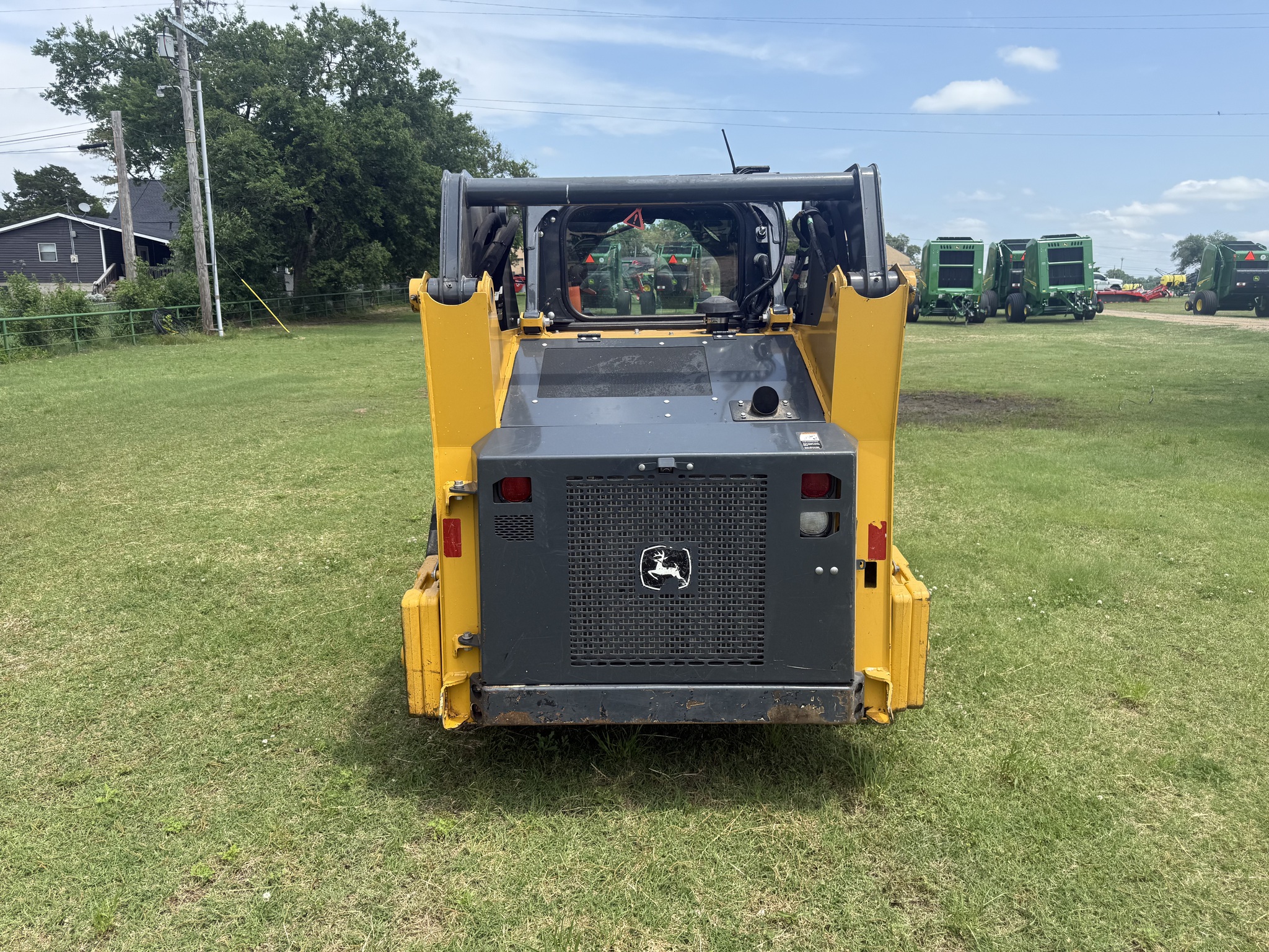 2020 John Deere 317G Image 4