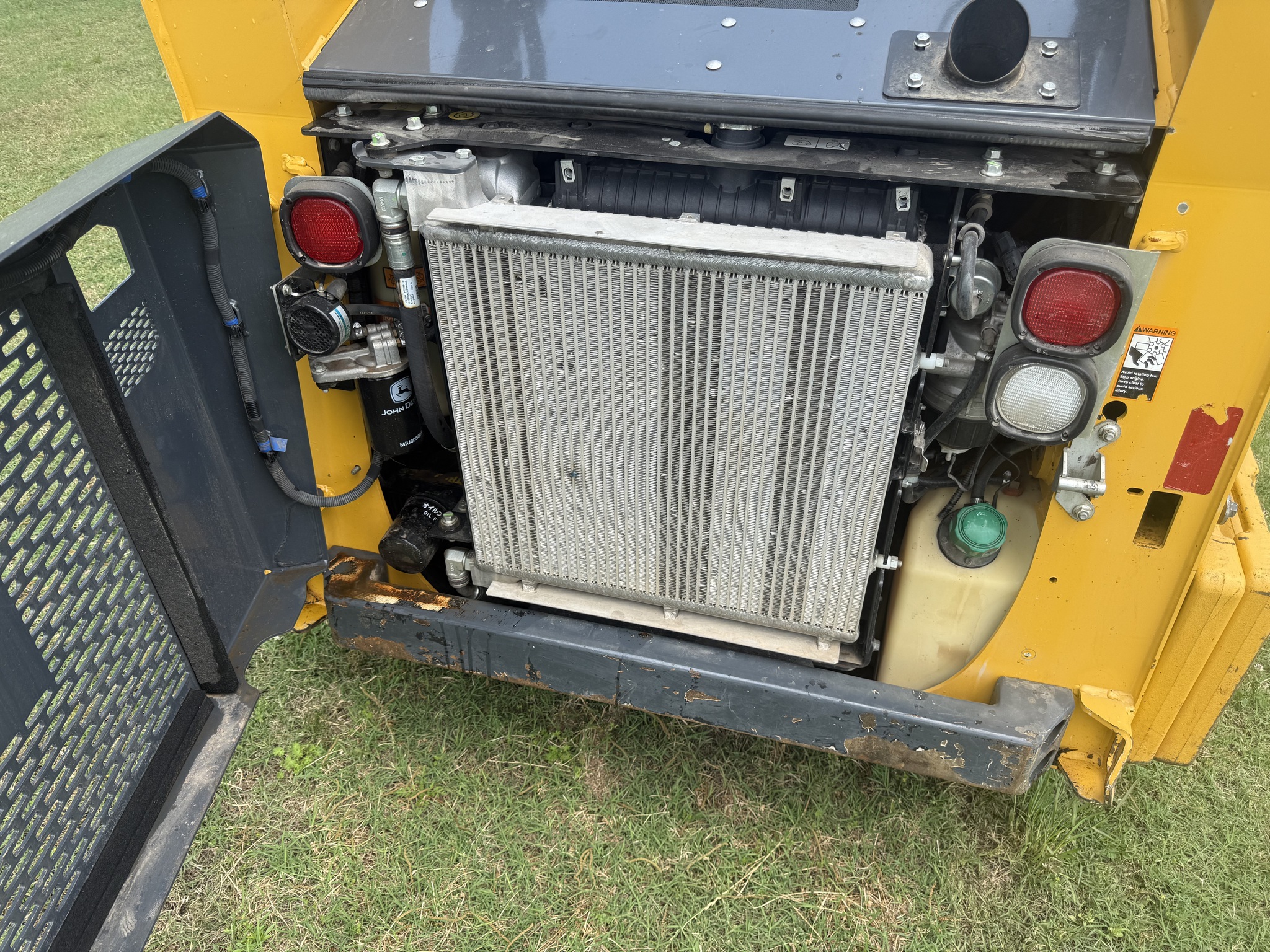 2020 John Deere 317G Image 10